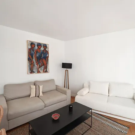 Le Charme Parisien A Deux Pas De Montmartre Appartamento Parigi