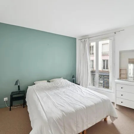 Appartamento Le Charme Parisien A Deux Pas De Montmartre